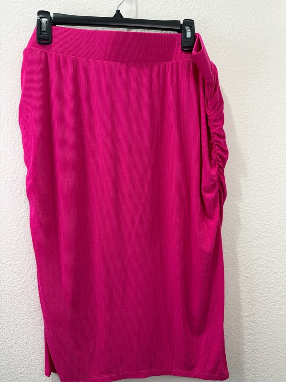 Size 2 Torrid Women's Hot Pink Ruched Side Pencil Skirt